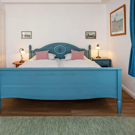 Apartment Ruscha Binz