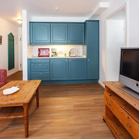 Apartment Ruscha *