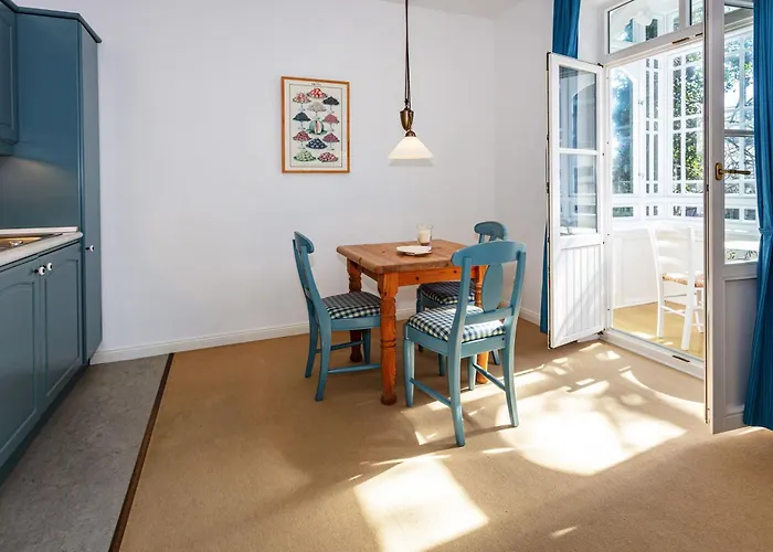 Apartment Ruscha *